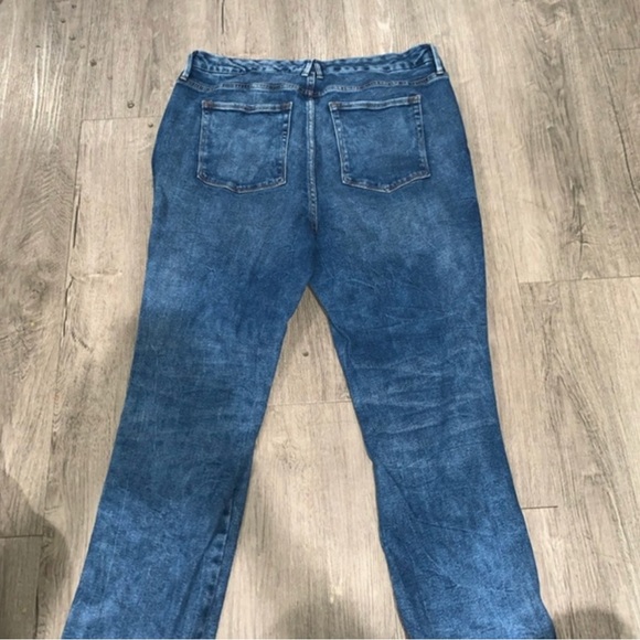 Good American Good Curve Straight Blue Jeans Size 16 - Picture 4 of 6